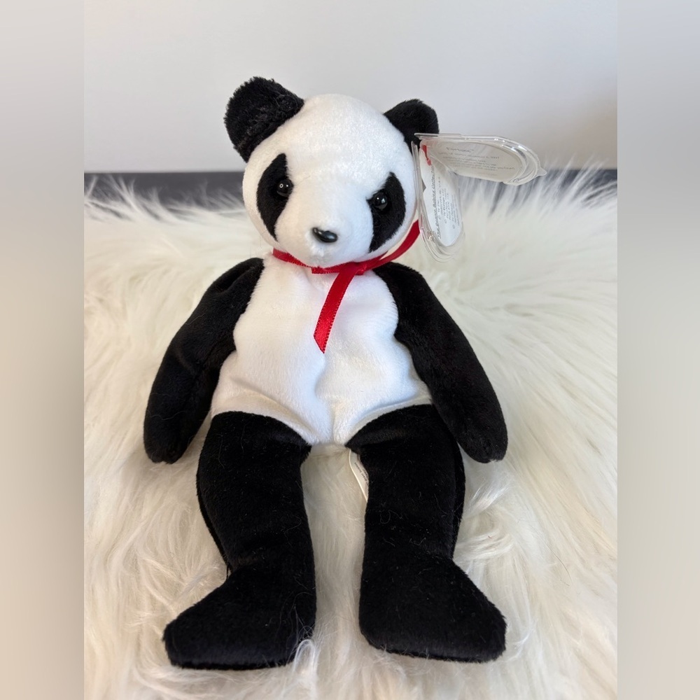 Ty(68)Fortune 1997 Black and White Panda Beanie Baby